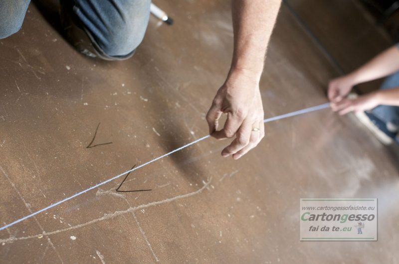 Tracciatore con filo 5