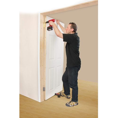 posizionare la porta con alza pannello a piede