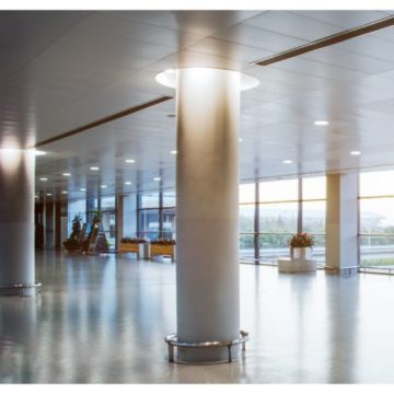 Colonne-tonde-in-un-aeroporto-360x360 cartongesso finte
